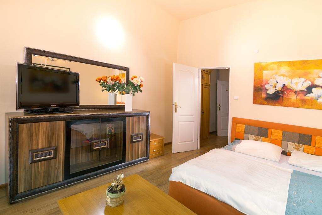 Penzion Grand Košice Δωμάτιο φωτογραφία