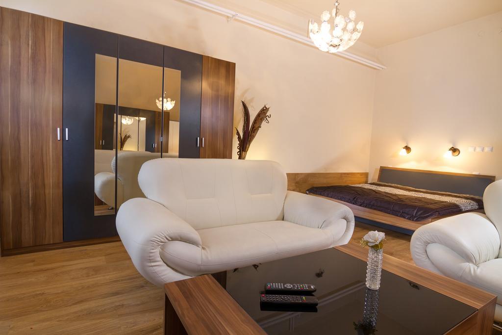 Penzion Grand Košice Δωμάτιο φωτογραφία