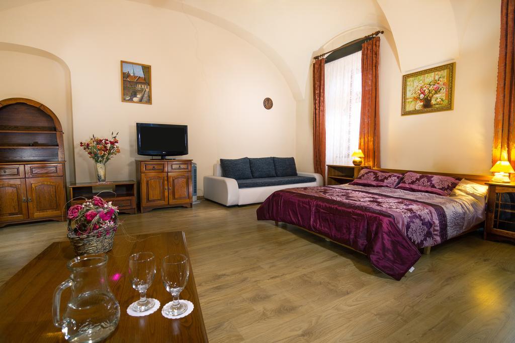 Penzion Grand Košice Δωμάτιο φωτογραφία